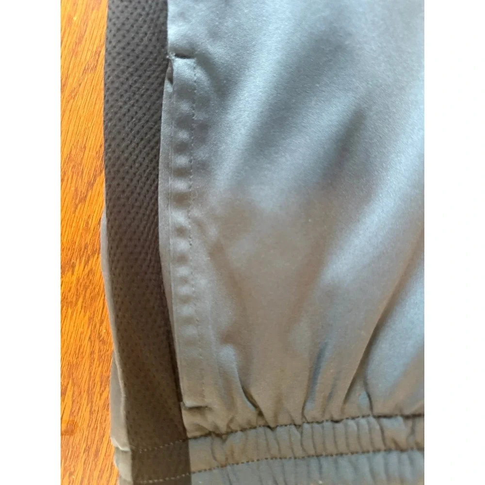 Tek Gear Dry Tek Mens Gray Athletic Shorts Mesh Side Panels Size Medium